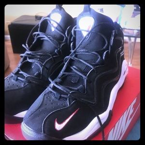 SOLD Nike Air Pippen 1 “Black Varsity Red” Size 15